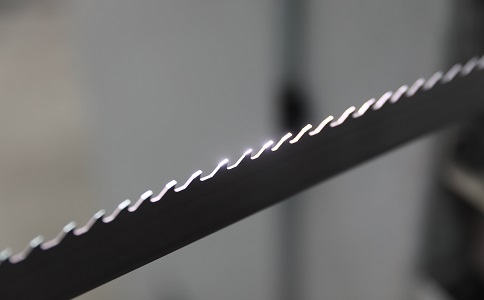 泰州双金属带锯条产生切削噪音的原因具体有哪些？
